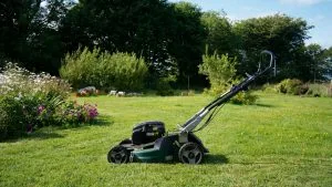 How to Solve Navigation Problems with GPS Robotic Lawn Mowers